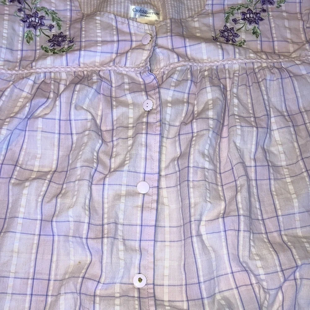 Croft & Barrow 3X house coat purple floral, has 2 front pockets